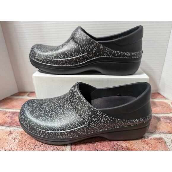 CROCS Neria Pro II Dual Comfort Slip On Nursing Clogs BLACK Women’s Size 11 - Picture 5 of 9